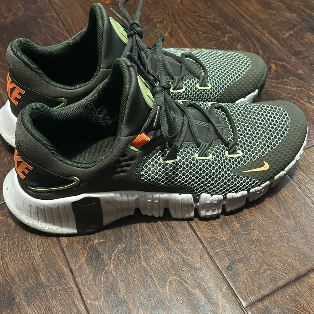 Nike Metcon size 12.